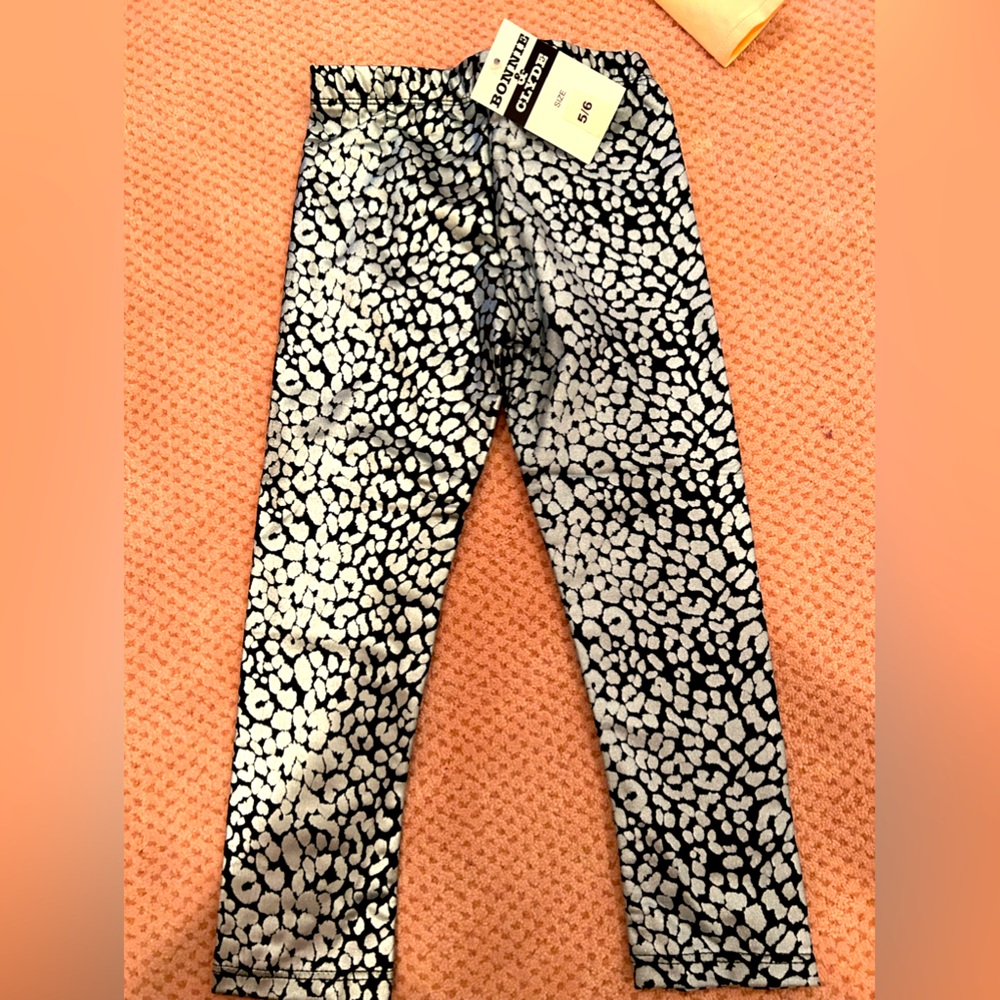 Leopard pants/leggings, brand new with tags! Size 5/6